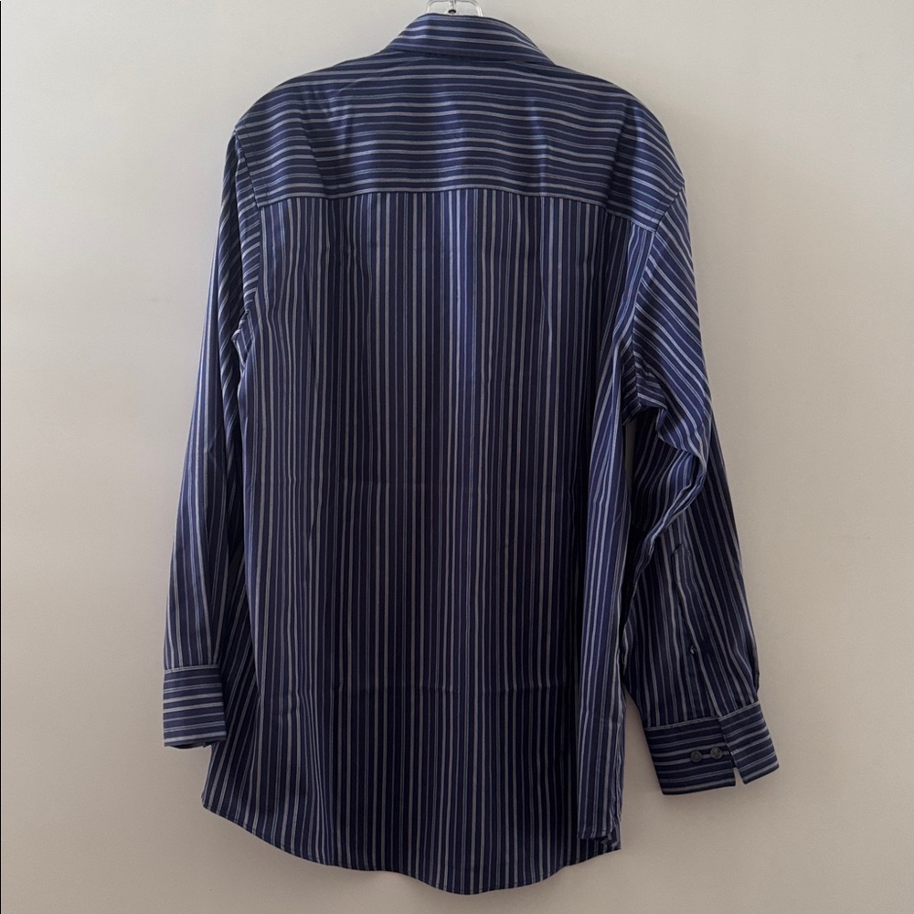 Kenneth Cole Navy Striped Shirt Size M  Neck 15 -15.5 Long Sleeve 32/33 Non iron - Picture 13 of 16